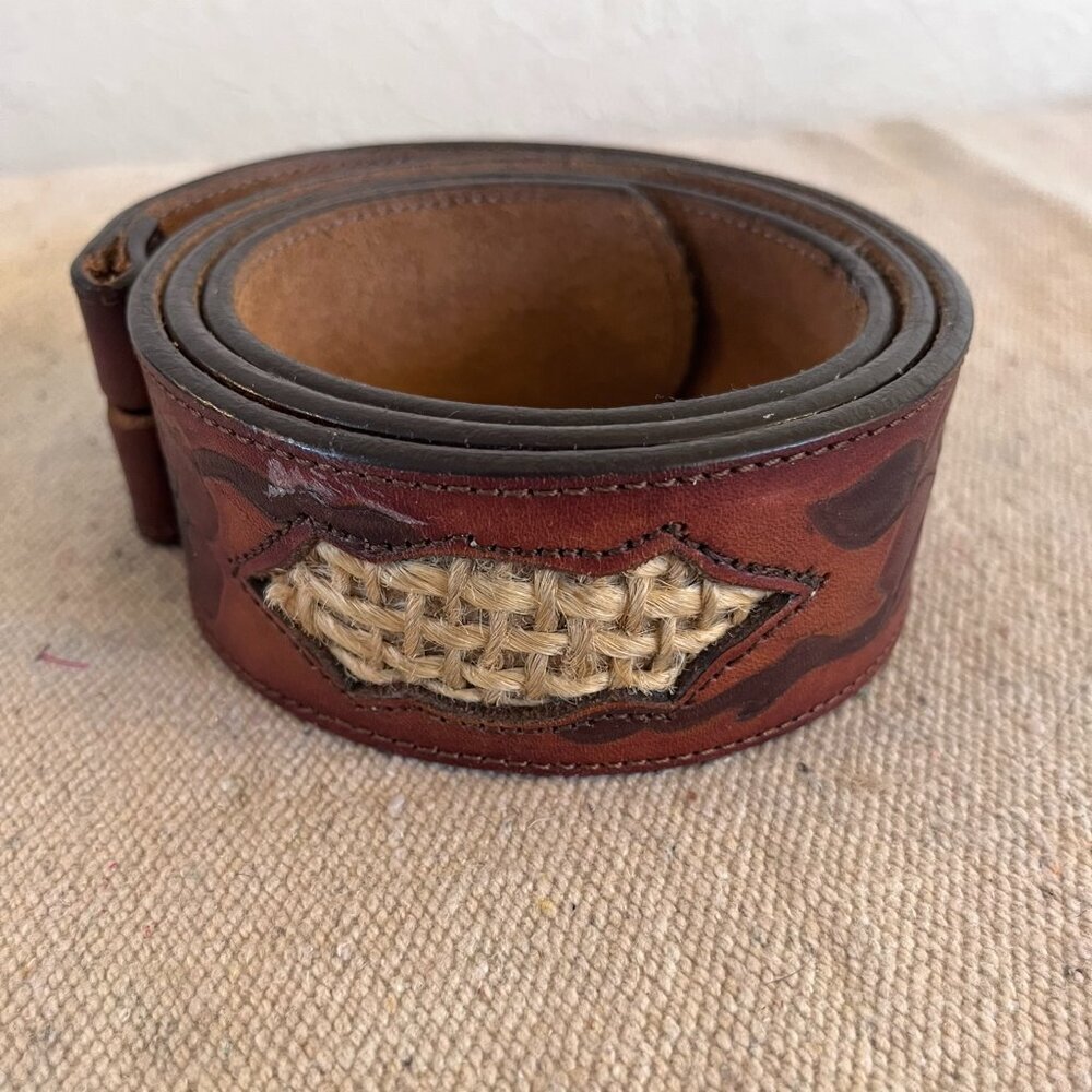 Vintage Leegins Hands Tooled Leather Western Farmhouse Floral Belt Sz 34